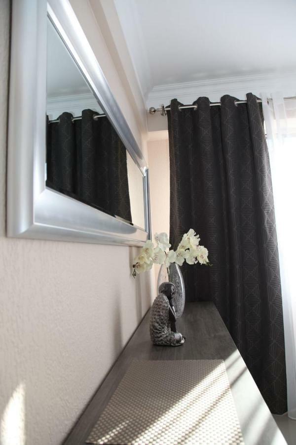 Stylish 2 Room Flat 60 Meters To The Beach Nice Bagian luar foto